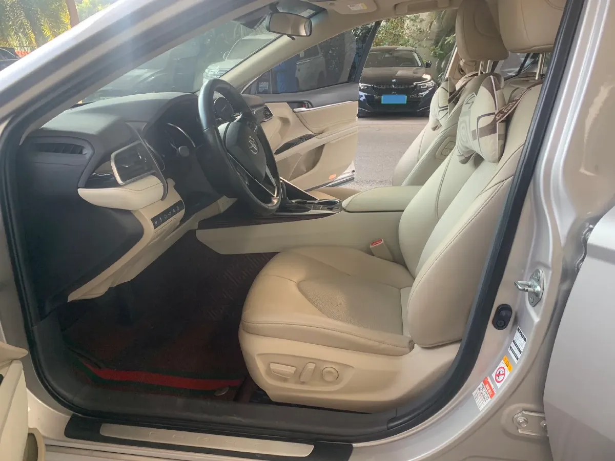 2018 Toyota Camry 2.5L 209HP L4 8AT,autocango,china used car exporter,china ev exporter,chinese used car exporter,chinese used ev exporter