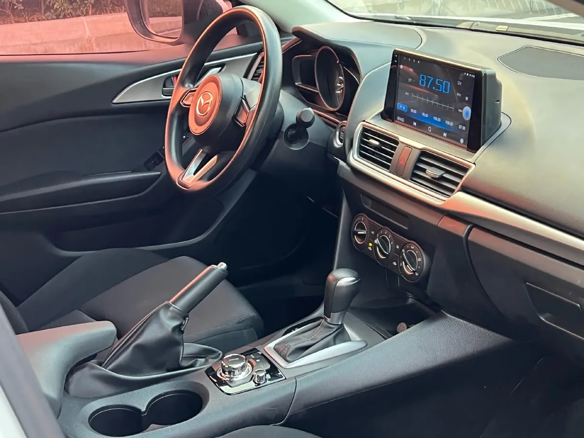 2017 Mazda 3 Axela 1.5L 117HP L4 6AT,autocango,china used car exporter,china ev exporter,chinese used car exporter,chinese used ev exporter