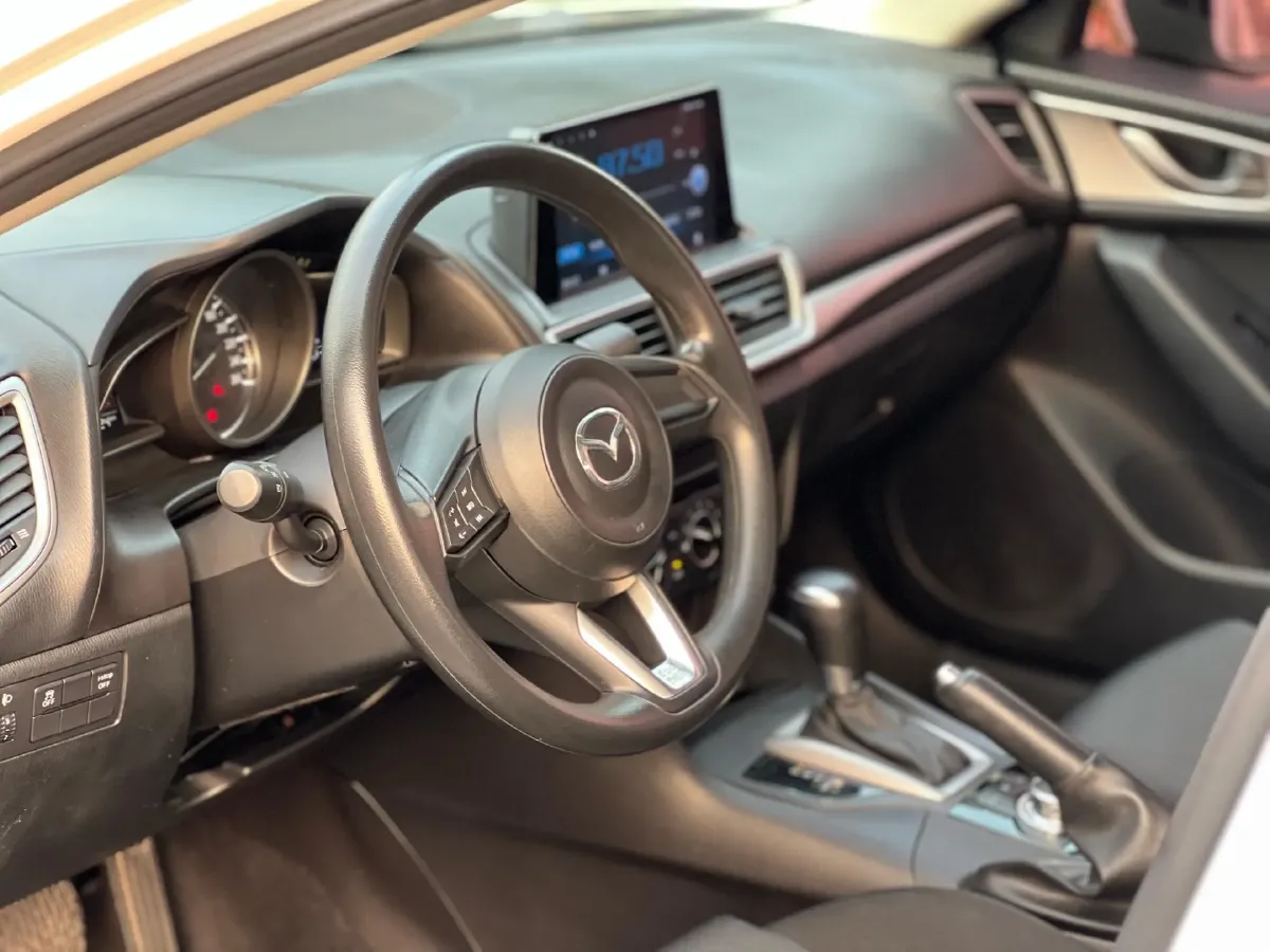 2017 Mazda 3 Axela 1.5L 117HP L4 6AT,autocango,china used car exporter,china ev exporter,chinese used car exporter,chinese used ev exporter