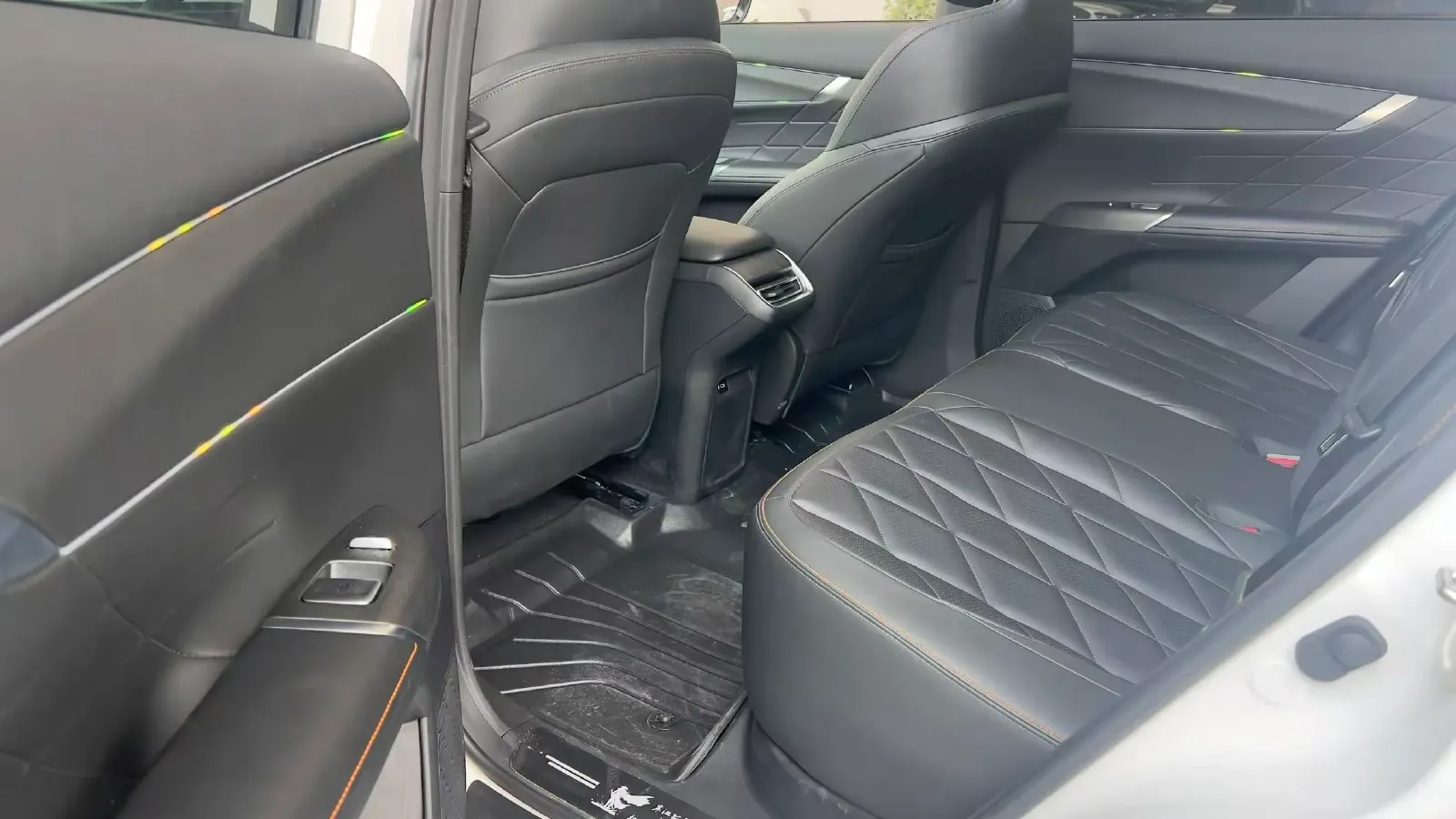 2025 ChangAn CS75 Plus 1.5T 192HP L4 8AT,autocango,china used car exporter,china ev exporter,chinese used car exporter,chinese used ev exporter