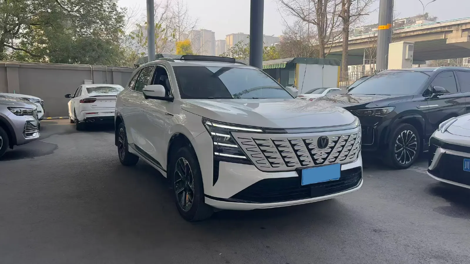 2025 ChangAn CS75 Plus 1.5T 192HP L4 8AT,autocango,china used car exporter,china ev exporter,chinese used car exporter,chinese used ev exporter