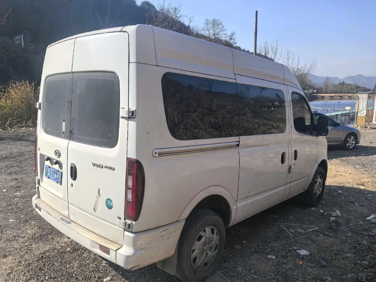 2023 DongFeng DFAC YuFeng 2.0T 136HP L4 6MT,autocango,china used car exporter,china ev exporter,chinese used car exporter,chinese used ev exporter