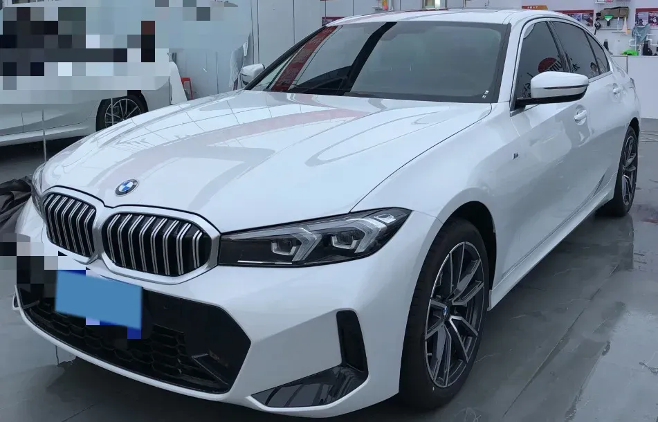2023 BMW 3 Series 2.0T 156HP L4 8AT,autocango,china used car exporter,china ev exporter,chinese used car exporter,chinese used ev exporter