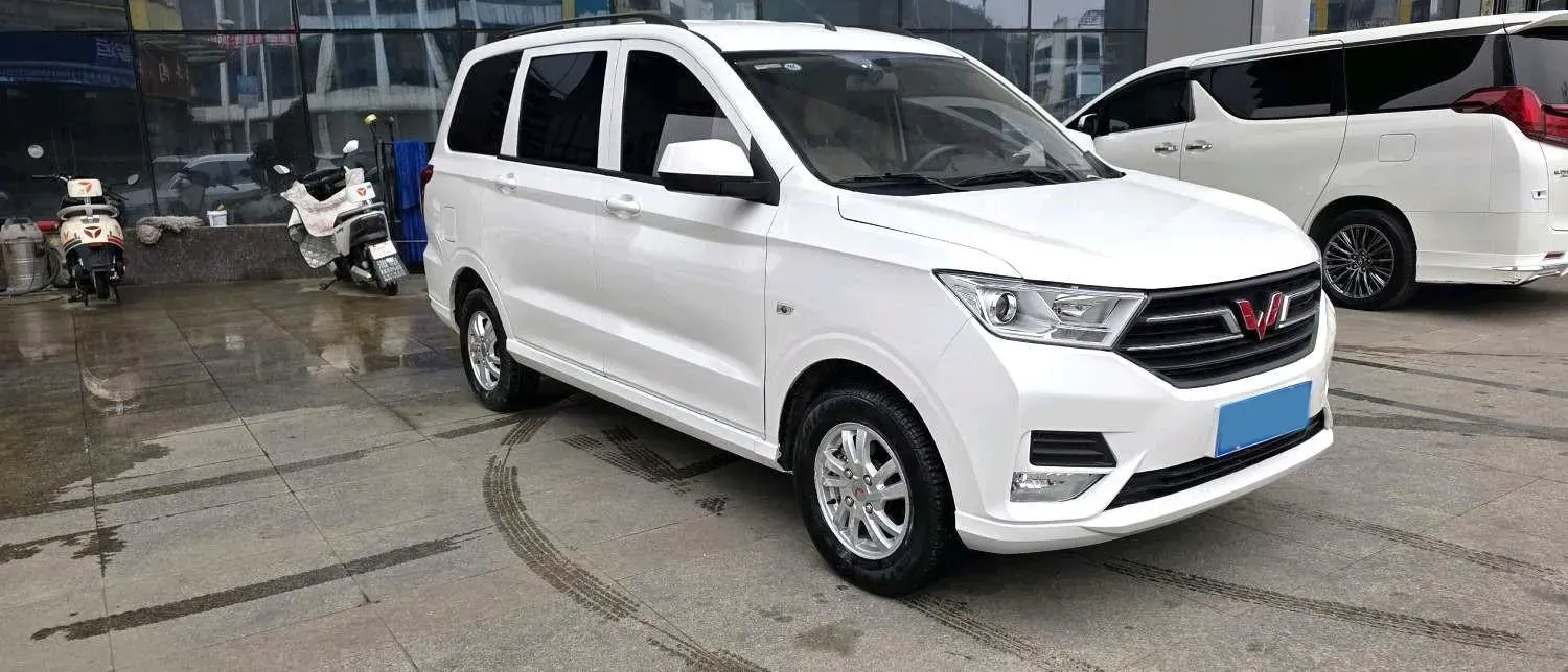 2021 Yema SiPaiKa 1.5L 109HP L4 5MT,autocango,china used car exporter,china ev exporter,chinese used car exporter,chinese used ev exporter