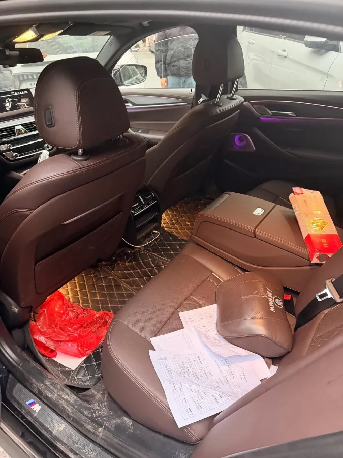 2023 BMW 5 Series 2.0T 245HP L4 8AT,autocango,china used car exporter,china ev exporter,chinese used car exporter,chinese used ev exporter