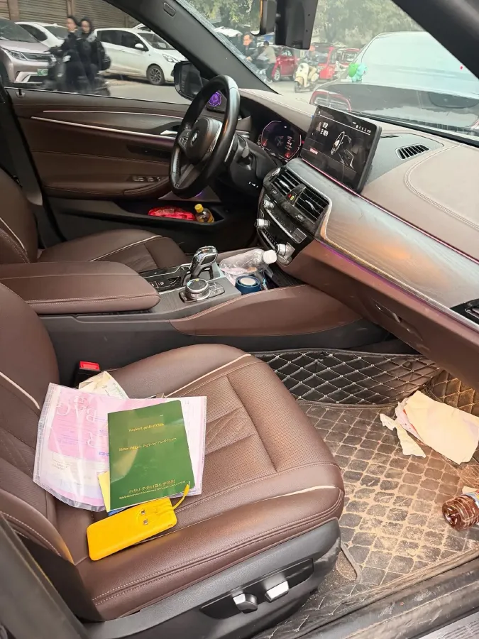 2023 BMW 5 Series 2.0T 245HP L4 8AT,autocango,china used car exporter,china ev exporter,chinese used car exporter,chinese used ev exporter