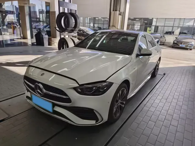 2025 Mercedes-Benz C Class 2.0T 204HP L4 9AT PHEV 25.4KWH,autocango,china used car exporter,china ev exporter,chinese used car exporter,chinese used ev exporter