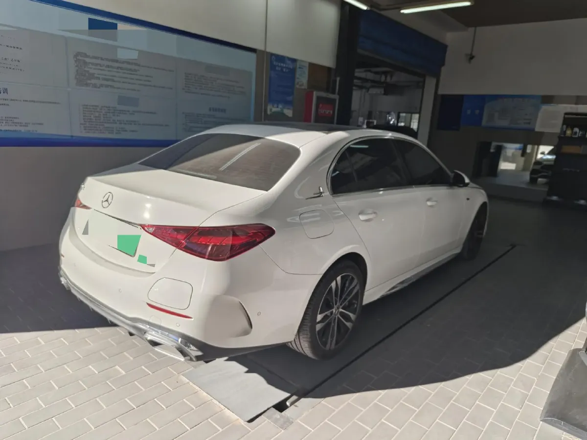 2025 Mercedes-Benz C Class 2.0T 204HP L4 9AT PHEV 25.4KWH,autocango,china used car exporter,china ev exporter,chinese used car exporter,chinese used ev exporter