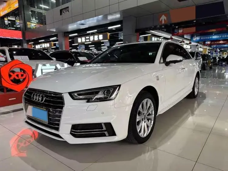 2019 Audi A4L 2.0T 190HP L4 7DCT