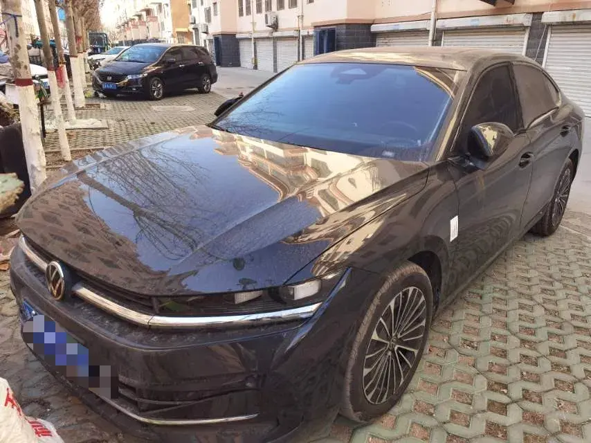 2024 Volkswagen Magotan 2.0T 220HP L4 7DCT