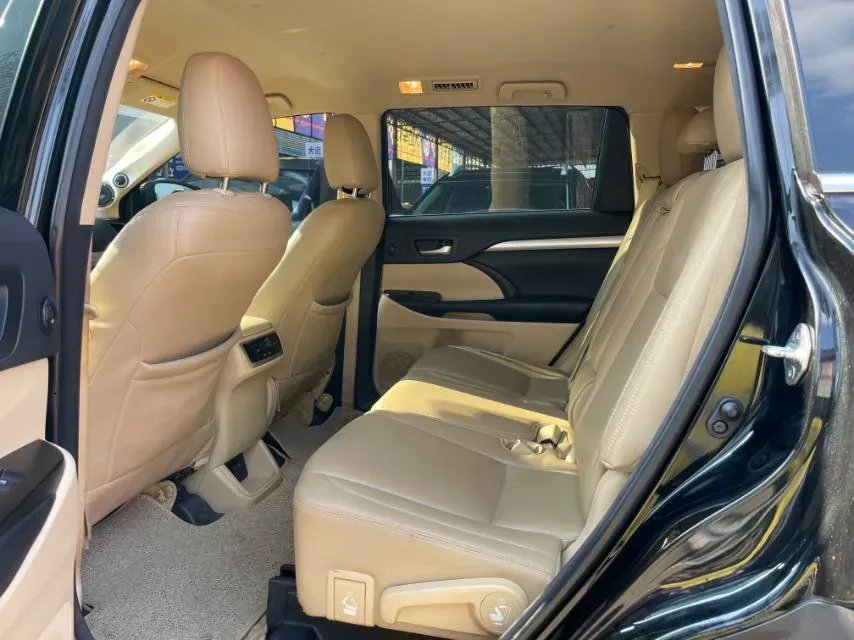 2018 Toyota Highlander 2.0T 220HP L4 6AT,autocango,china used car exporter,china ev exporter,chinese used car exporter,chinese used ev exporter