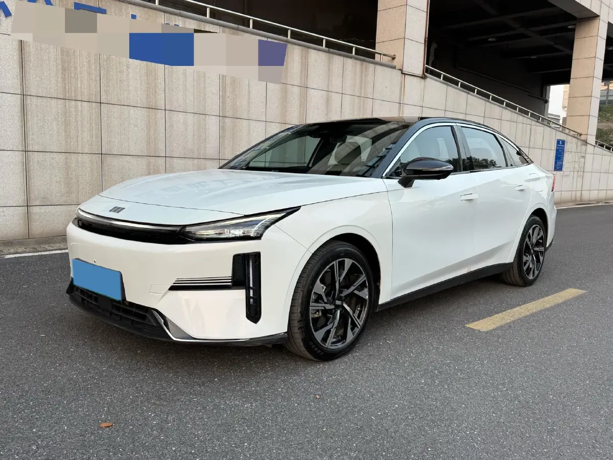 2023 Geely Galaxy L6 1.5T 163HP L4 3DHT PHEV