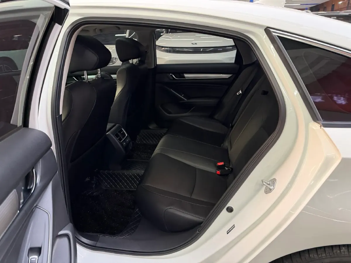 2022 Honda Accord 1.5T 194HP L4 CVT,autocango,china used car exporter,china ev exporter,chinese used car exporter,chinese used ev exporter