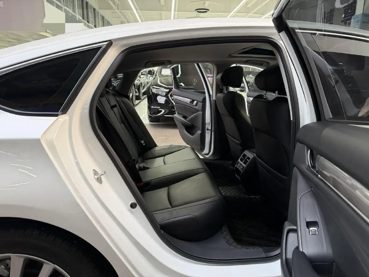 2022 Honda Accord 1.5T 194HP L4 CVT,autocango,china used car exporter,china ev exporter,chinese used car exporter,chinese used ev exporter