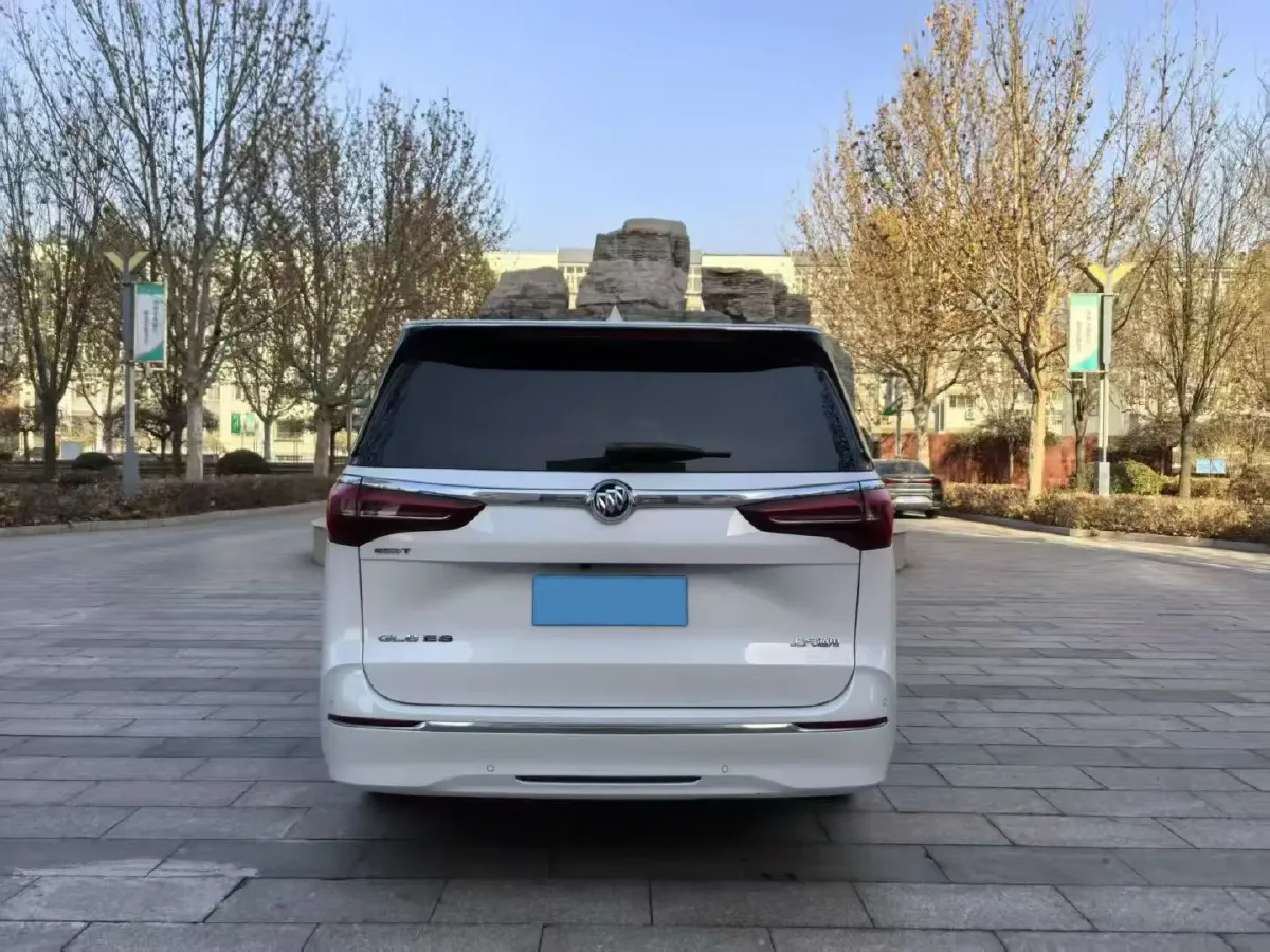 2022 Buick GL8 2.0T 237HP L4 9AT,autocango,china used car exporter,china ev exporter,chinese used car exporter,chinese used ev exporter