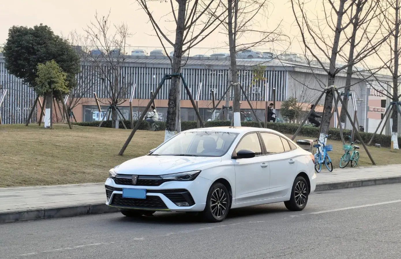 2021 Roewe i5 1.5L 120HP L4 CVT