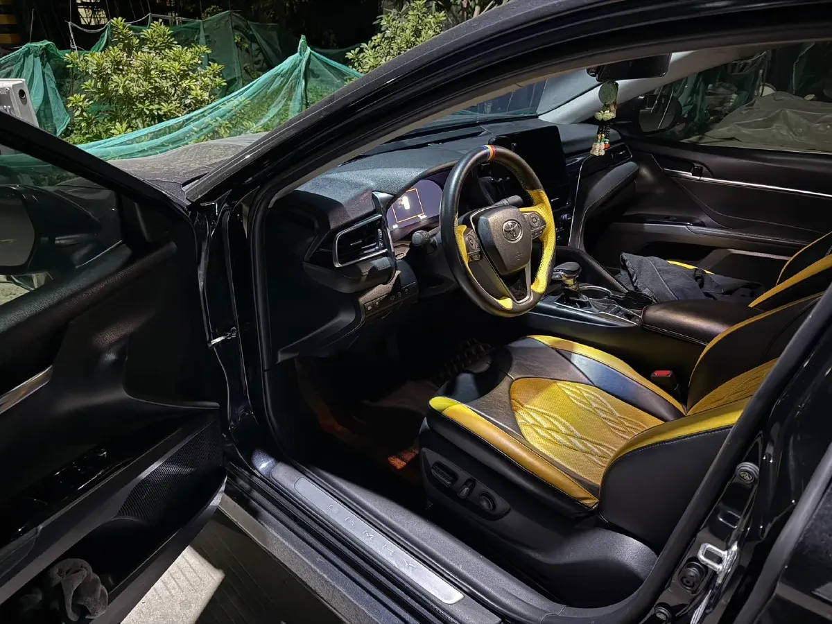 2021 Toyota Camry 2.5L 209HP L4 8AT,autocango,china used car exporter,china ev exporter,chinese used car exporter,chinese used ev exporter