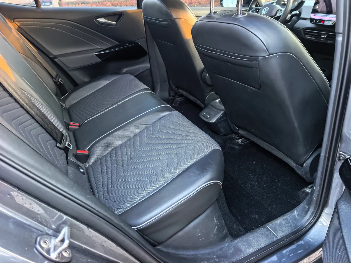 2024 Volkswagen ID.3 BEV 52.8KWH,autocango,china used car exporter,china ev exporter,chinese used car exporter,chinese used ev exporter