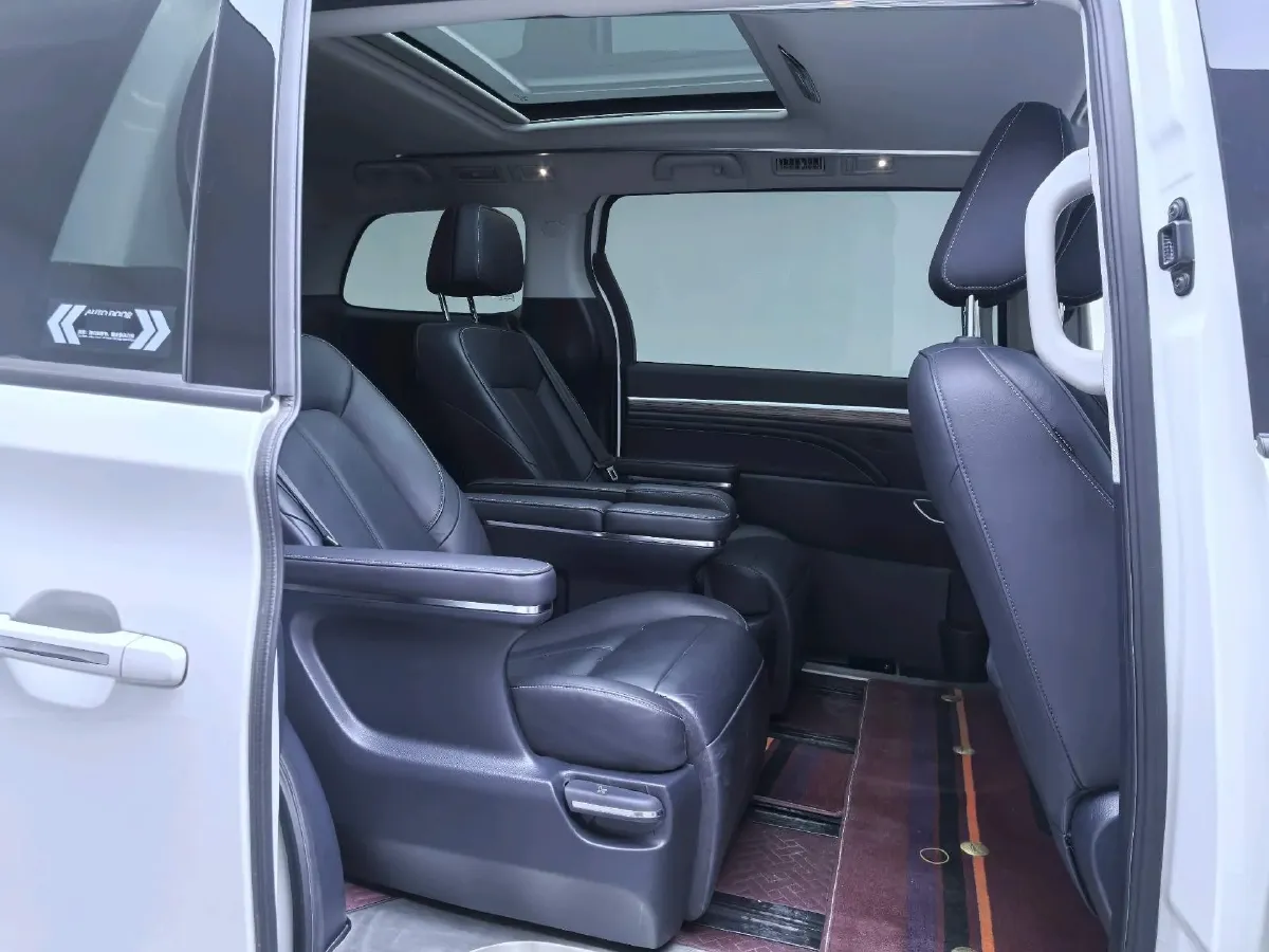 2021 GAC Trumpchi M8 2.0T 252HP L4 8AT,autocango,china used car exporter,china ev exporter,chinese used car exporter,chinese used ev exporter