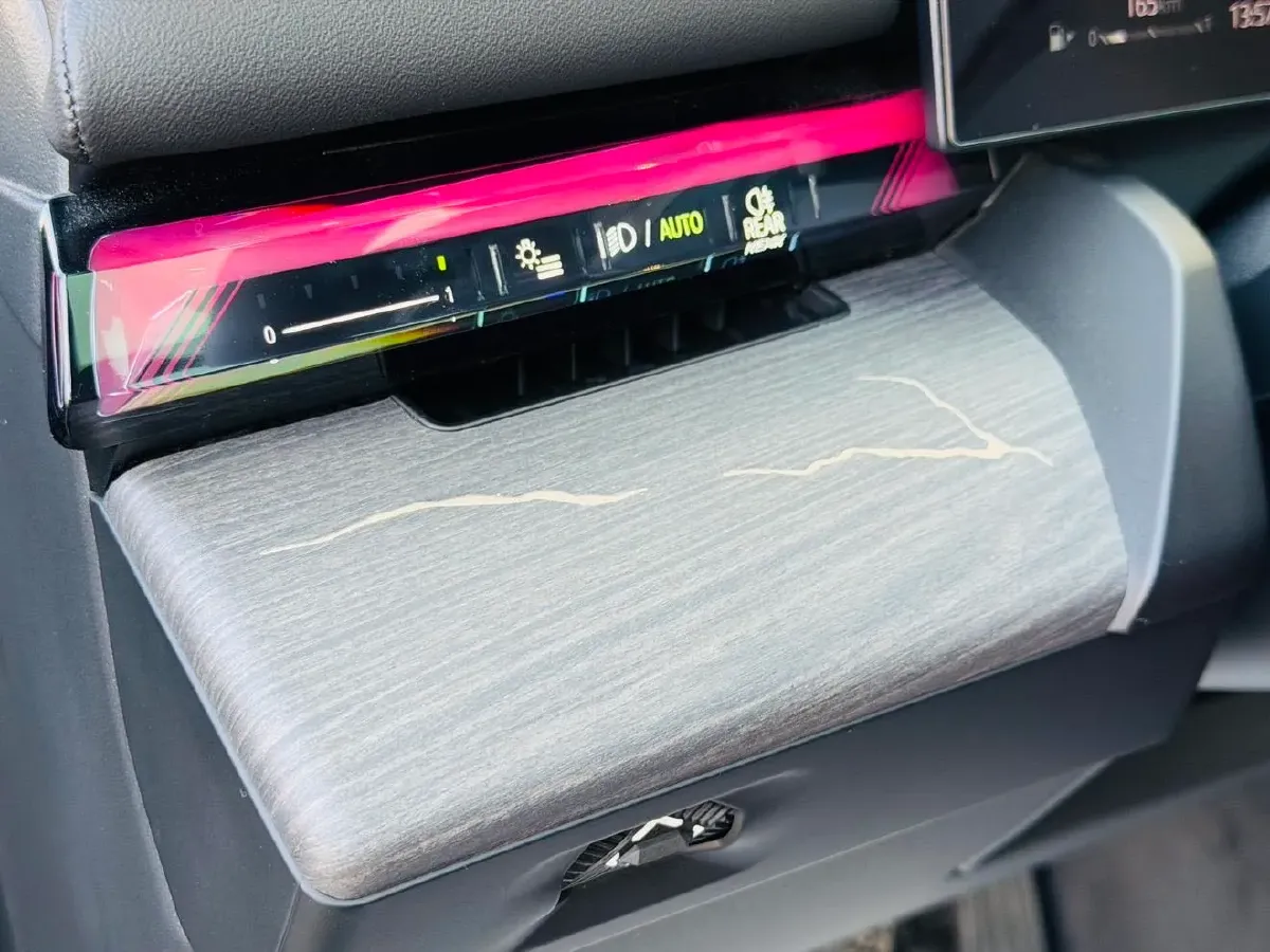 2025 BMW 5 Series 2.0T 258HP L4 8AT,autocango,china used car exporter,china ev exporter,chinese used car exporter,chinese used ev exporter