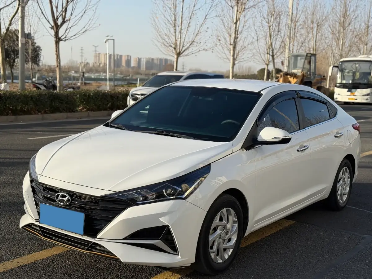 2020 Hyundai Verna 1.4L 100HP L4 6MT