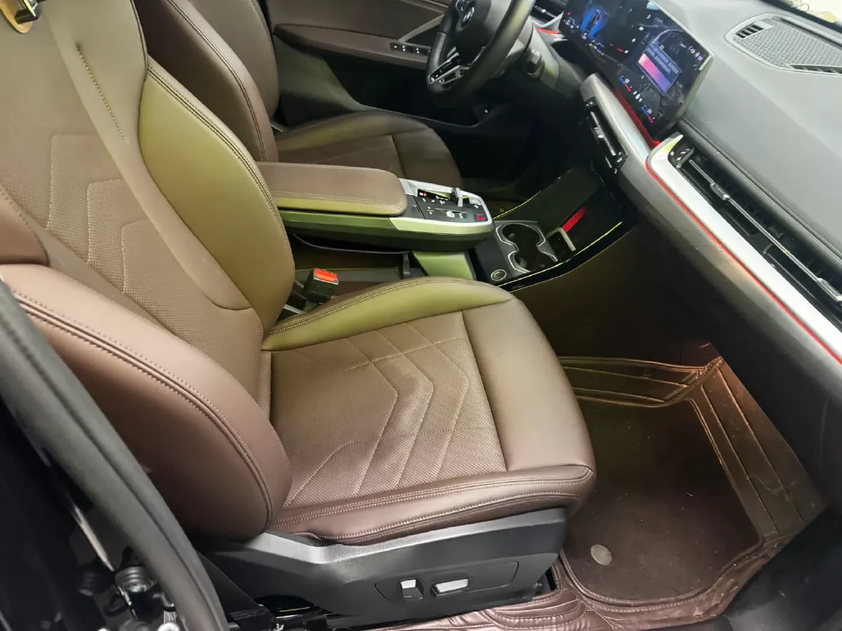 2023 BMW X1 2.0T 204HP L4 7DCT,autocango,china used car exporter,china ev exporter,chinese used car exporter,chinese used ev exporter