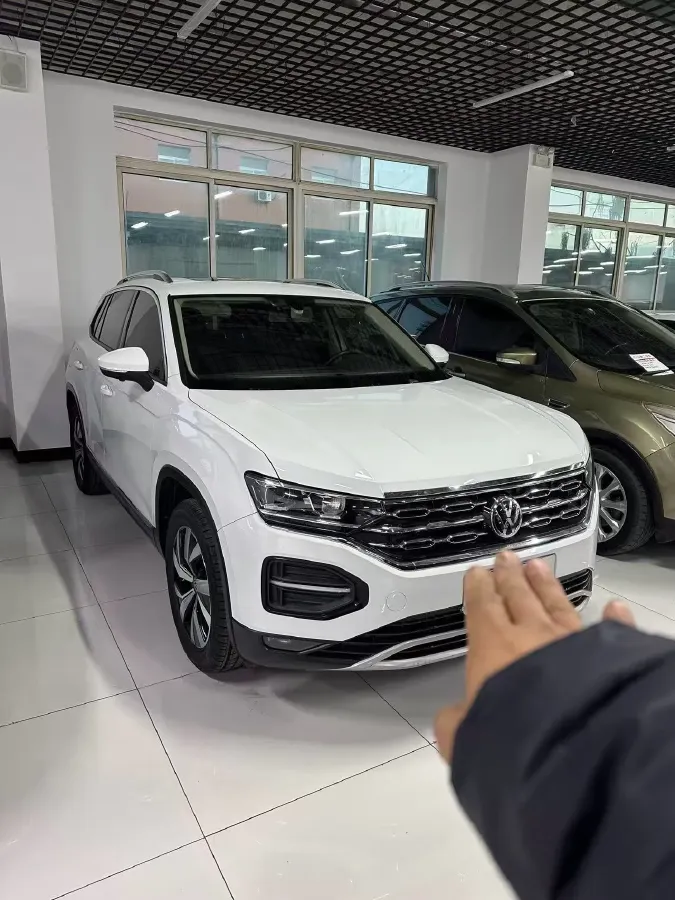 2020 Volkswagen Tayron 2.0T 186HP L4 7DCT,autocango,china used car exporter,china ev exporter,chinese used car exporter,chinese used ev exporter
