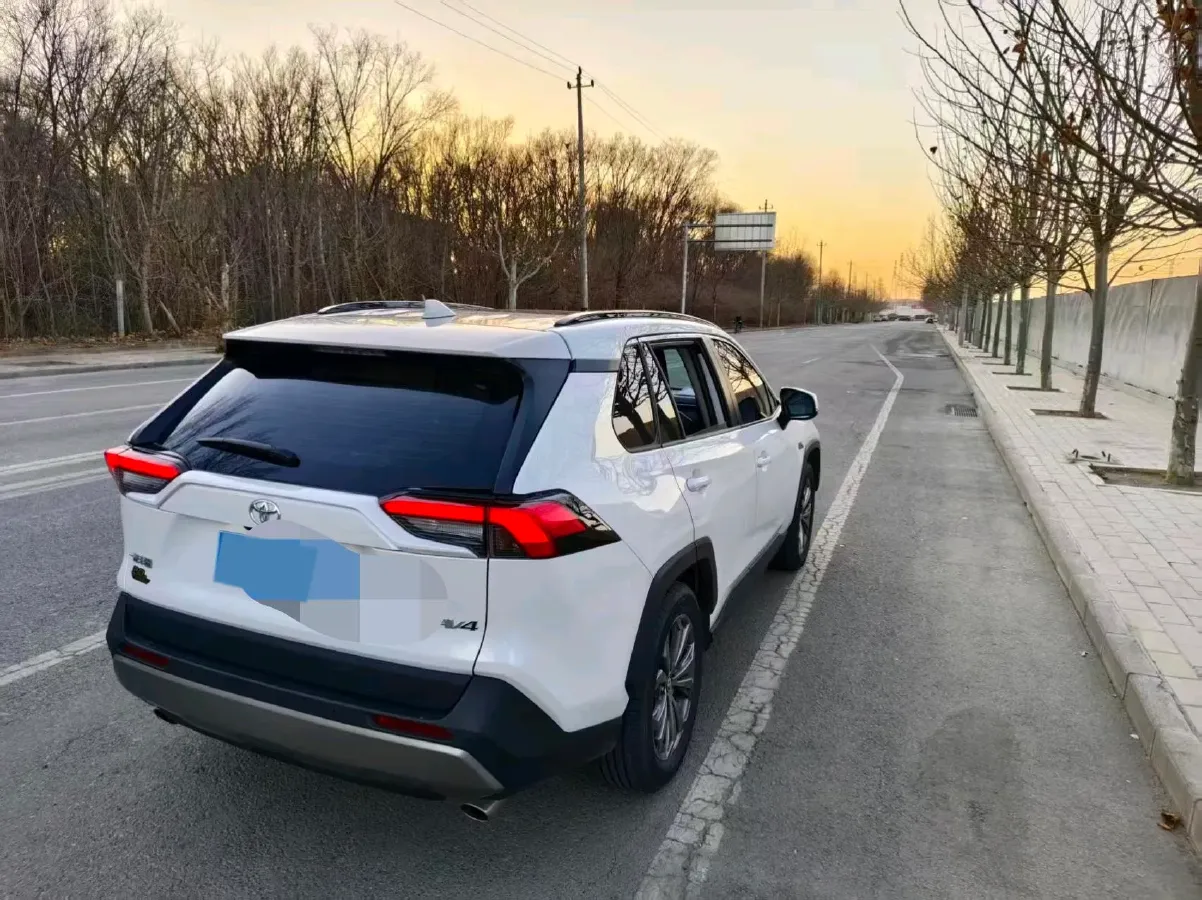 2023 Toyota RAV4 2.0L 171HP L4 CVT,autocango,china used car exporter,china ev exporter,chinese used car exporter,chinese used ev exporter