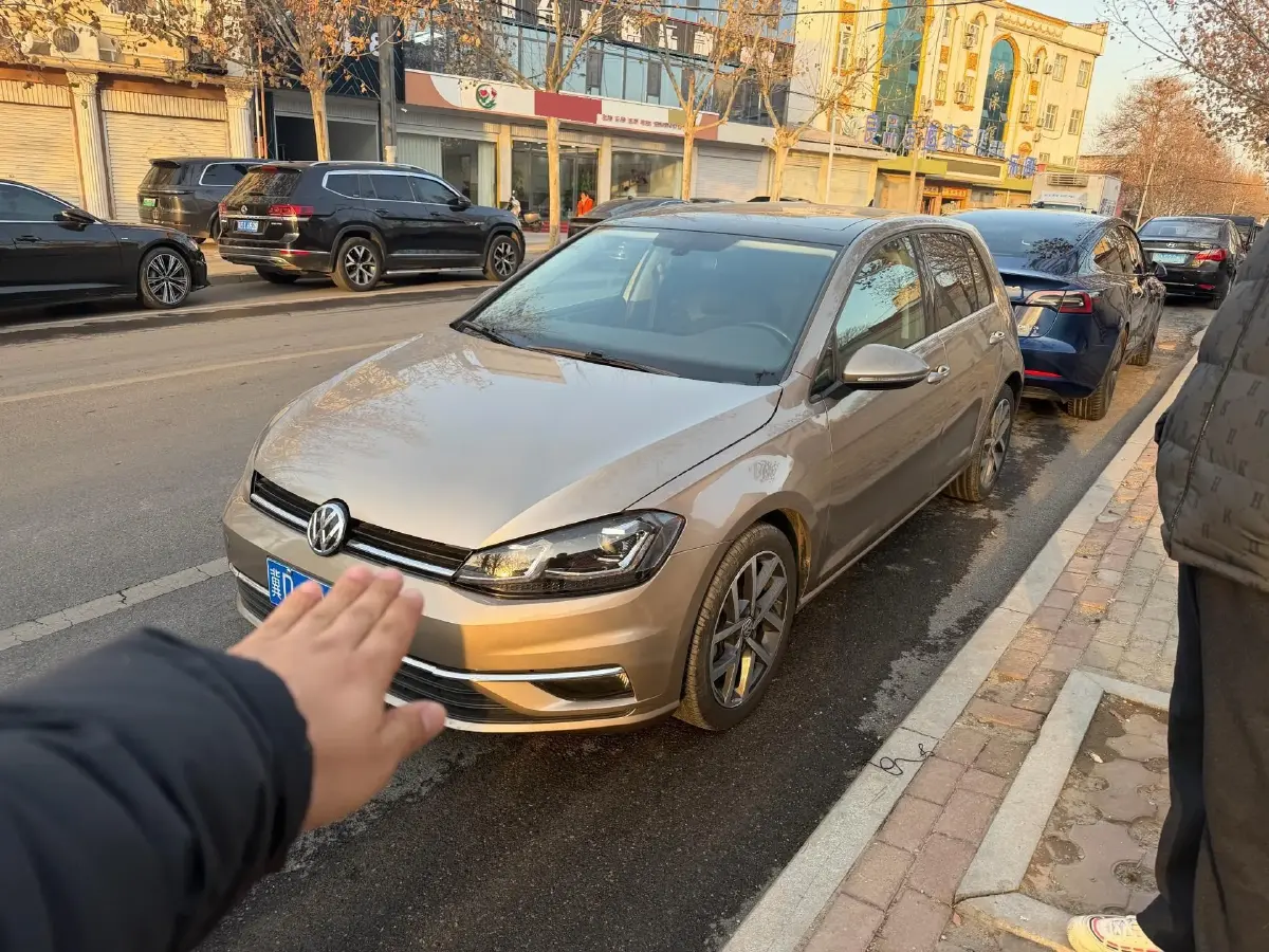 2019 Volkswagen Golf 1.4T 150HP L4 7DCT