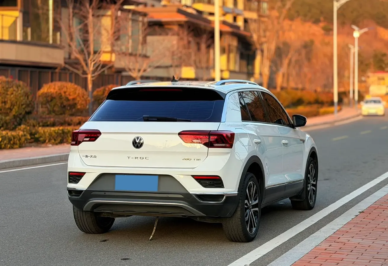 2021 Volkswagen T-Roc 1.4T 150HP L4 7DCT,autocango,china used car exporter,china ev exporter,chinese used car exporter,chinese used ev exporter