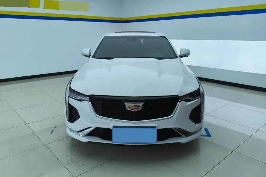 2021 Cadillac CT4 2.0T 237HP L4 8AT,autocango,china used car exporter,china ev exporter,chinese used car exporter,chinese used ev exporter