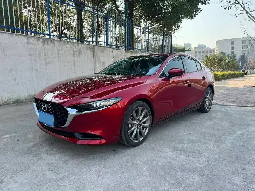 2022 Mazda 3 Axela 2.0L 158HP L4 6AT