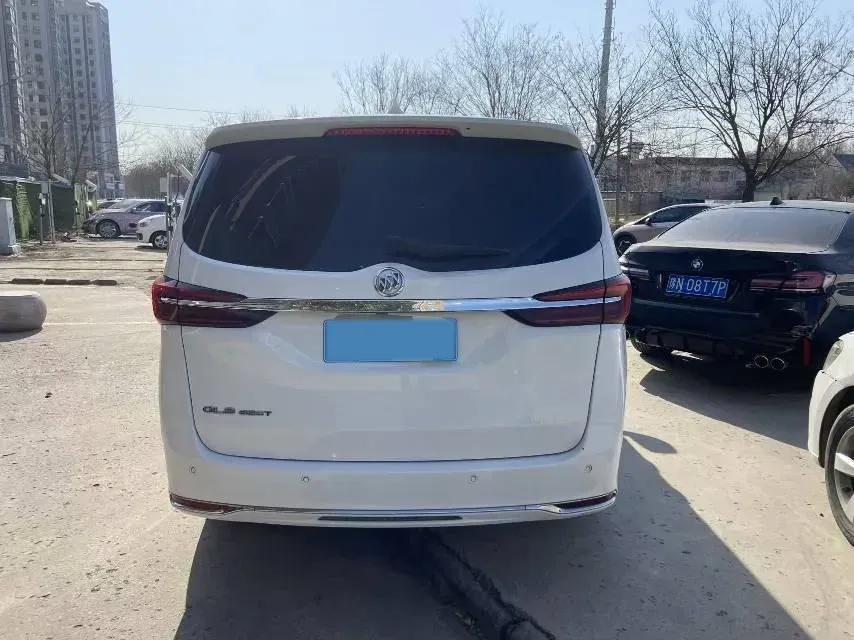 2022 Buick GL8 2.0T 237HP L4 9AT,autocango,china used car exporter,china ev exporter,chinese used car exporter,chinese used ev exporter