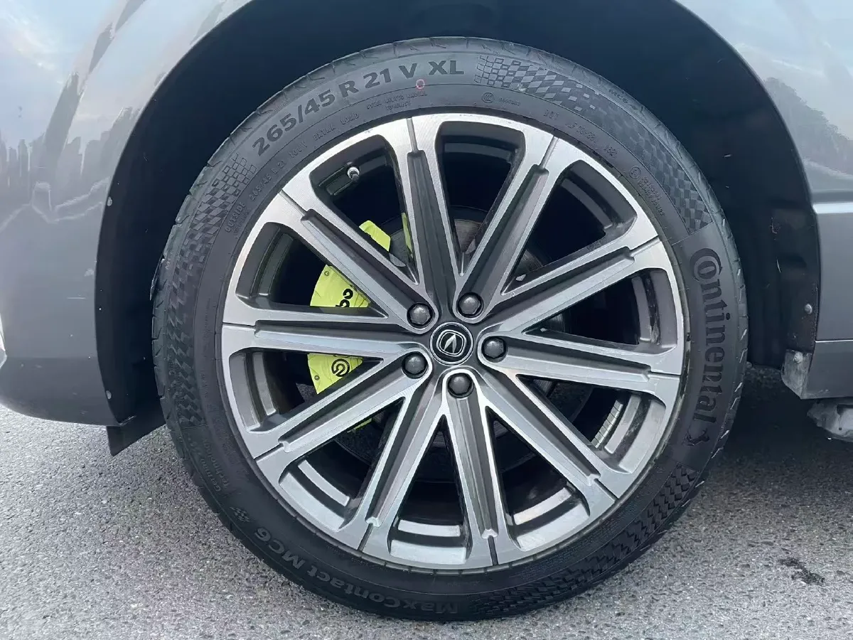 2021 ChangAn UNI-K 2.0T 233HP L4 8AT,autocango,china used car exporter,china ev exporter,chinese used car exporter,chinese used ev exporter