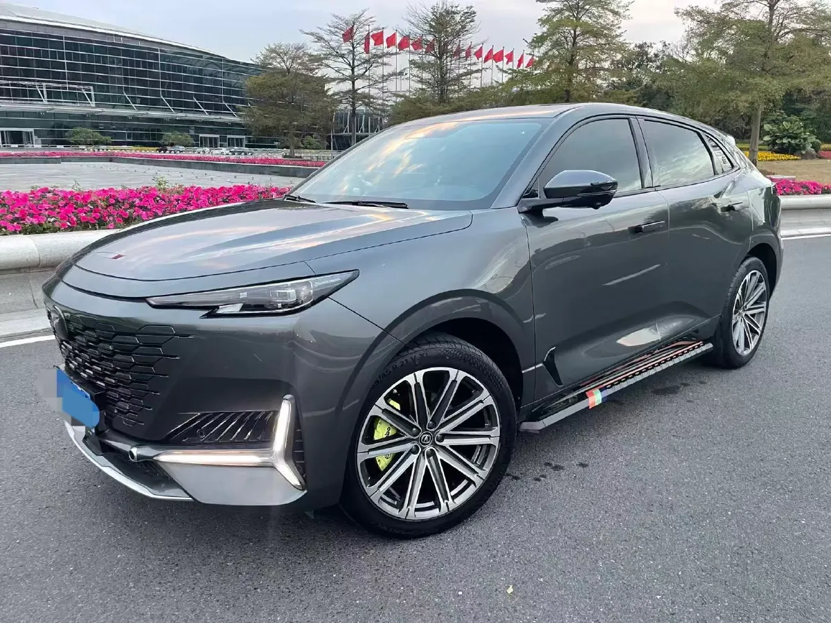 2021 ChangAn UNI-K 2.0T 233HP L4 8AT,autocango,china used car exporter,china ev exporter,chinese used car exporter,chinese used ev exporter