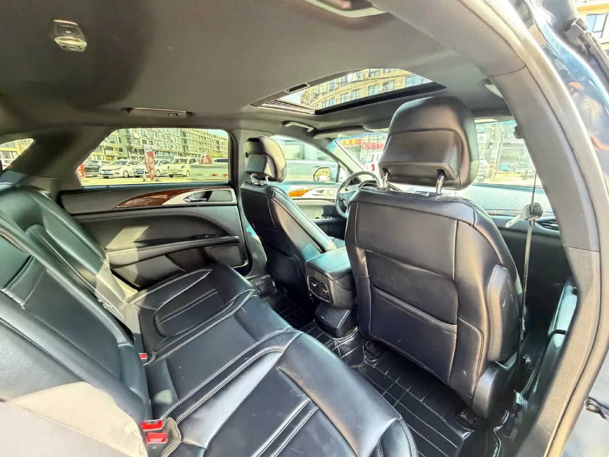 2019 BMW X2 1.5T 140HP L3 7DCT,autocango,china used car exporter,china ev exporter,chinese used car exporter,chinese used ev exporter