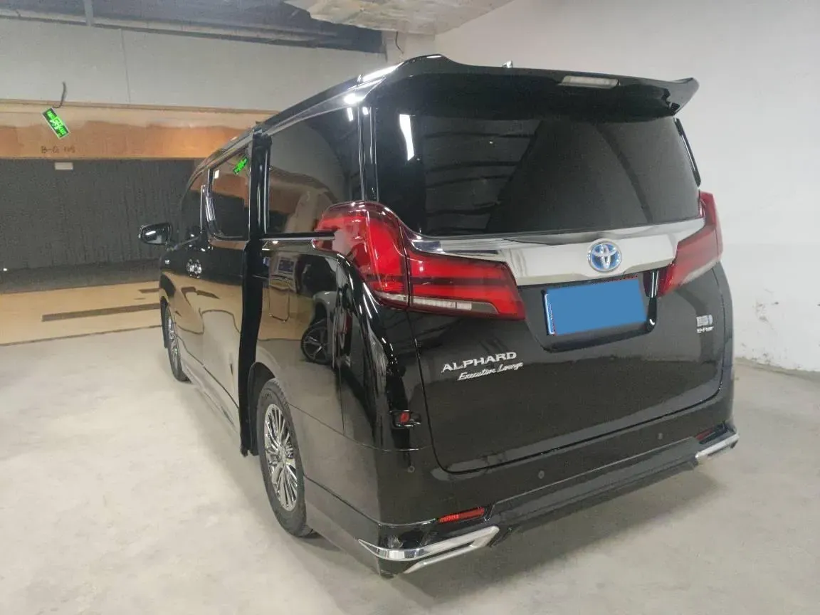 2021 Toyota Alphard 2.5L 117HP L4 E-CVT Hybrid,autocango,china used car exporter,china ev exporter,chinese used car exporter,chinese used ev exporter