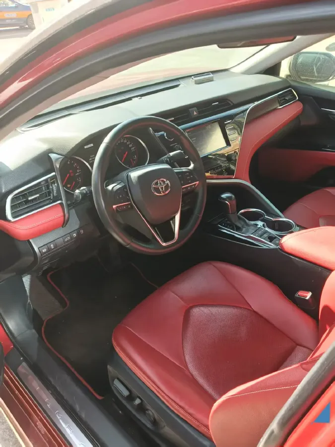 2018 Toyota Camry 2.5L 209HP L4 8AT,autocango,china used car exporter,china ev exporter,chinese used car exporter,chinese used ev exporter