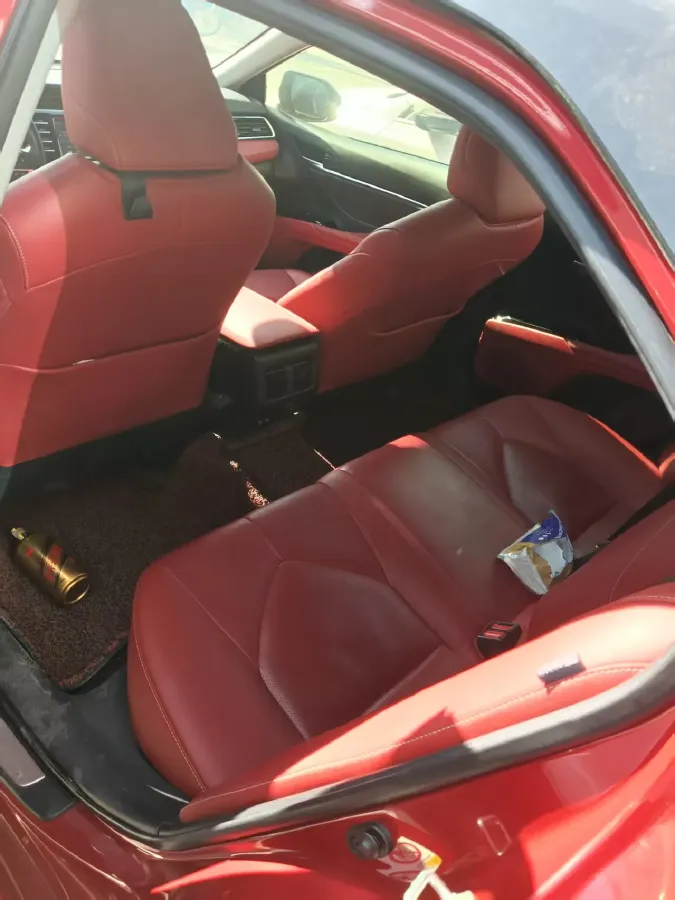 2018 Toyota Camry 2.5L 209HP L4 8AT,autocango,china used car exporter,china ev exporter,chinese used car exporter,chinese used ev exporter