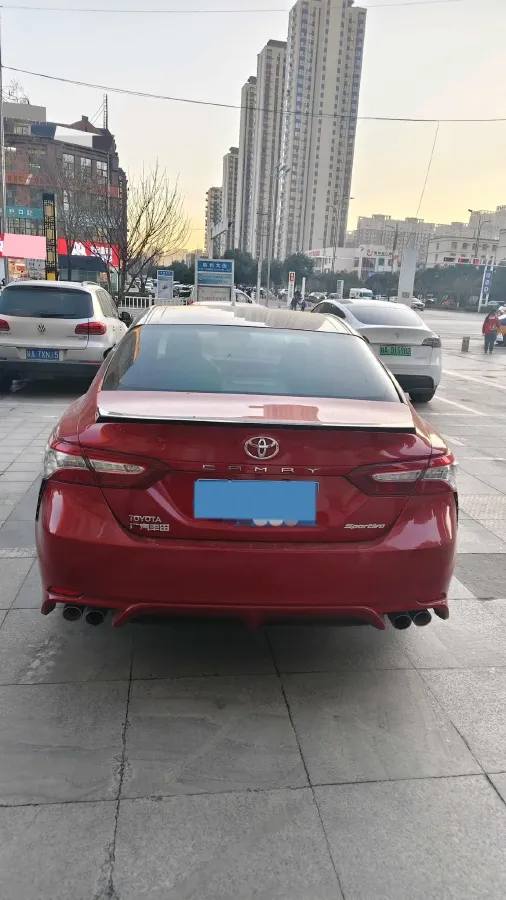 2018 Toyota Camry 2.5L 209HP L4 8AT,autocango,china used car exporter,china ev exporter,chinese used car exporter,chinese used ev exporter