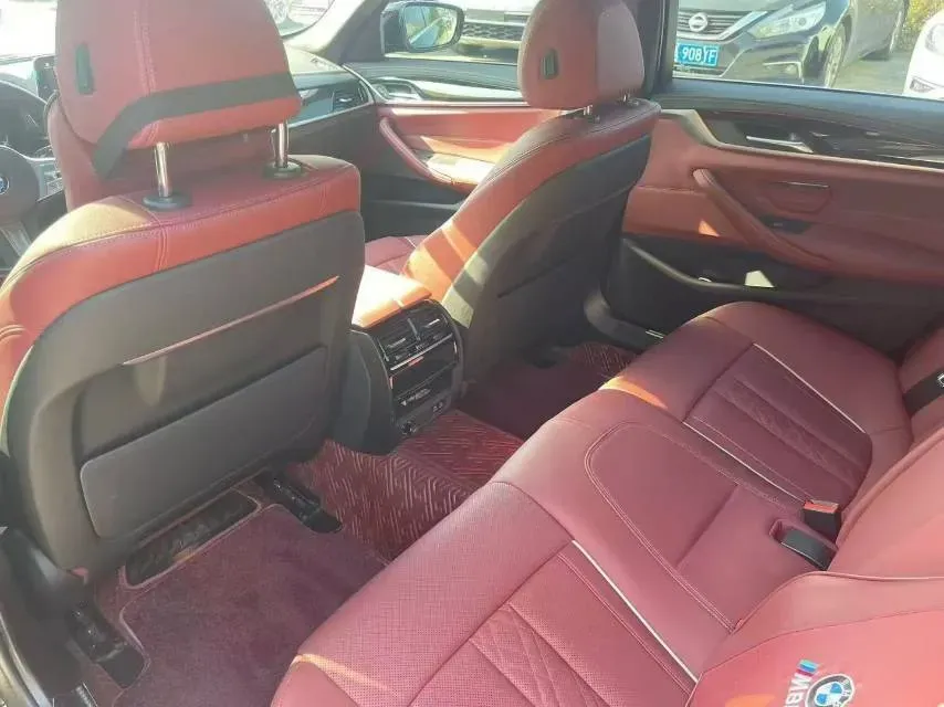 2022 BMW 5 Series 2.0T 184HP L4 8AT,autocango,china used car exporter,china ev exporter,chinese used car exporter,chinese used ev exporter