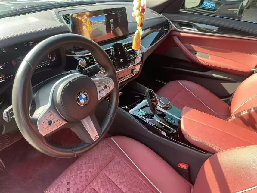 2022 BMW 5 Series 2.0T 184HP L4 8AT,autocango,china used car exporter,china ev exporter,chinese used car exporter,chinese used ev exporter