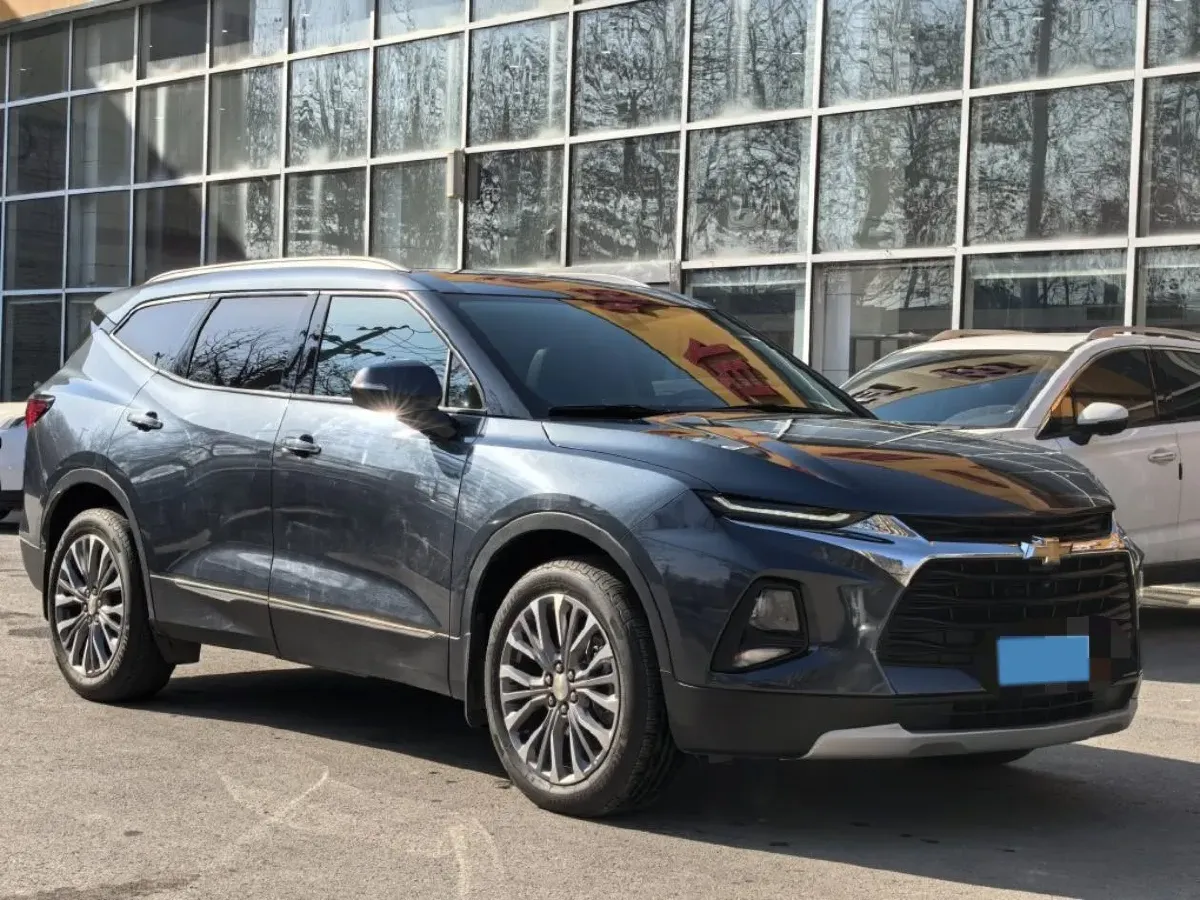 2021 BMW 3 Series 2.0T 156HP L4 8AT,autocango,china used car exporter,china ev exporter,chinese used car exporter,chinese used ev exporter