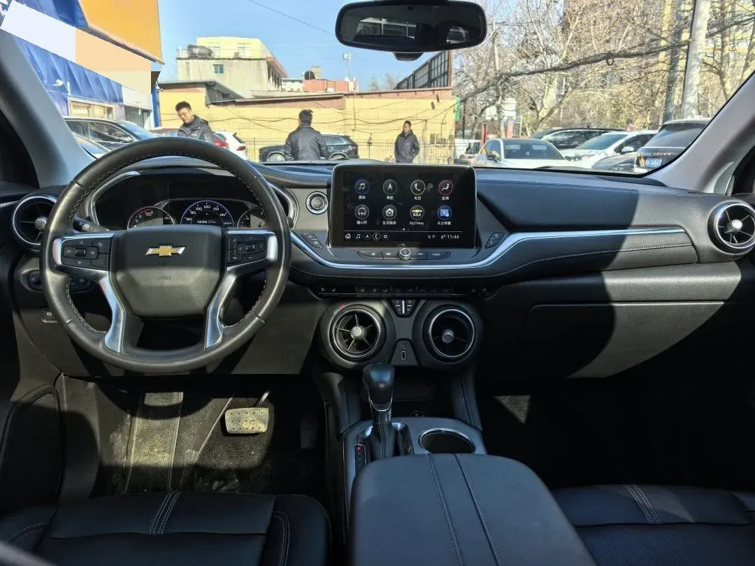 2021 BMW 3 Series 2.0T 156HP L4 8AT,autocango,china used car exporter,china ev exporter,chinese used car exporter,chinese used ev exporter