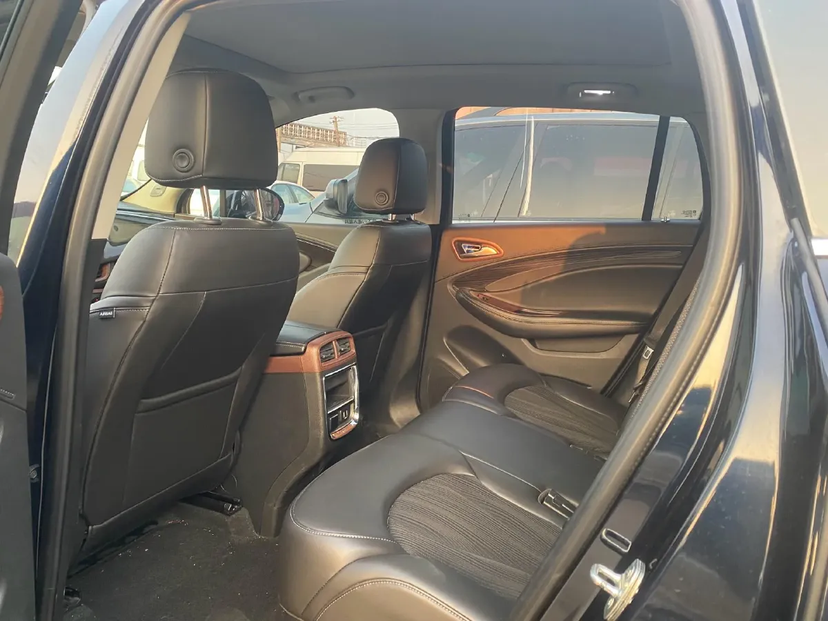 2020 Buick EnvisionPlus 1.5T 169HP L4 7DCT,autocango,china used car exporter,china ev exporter,chinese used car exporter,chinese used ev exporter