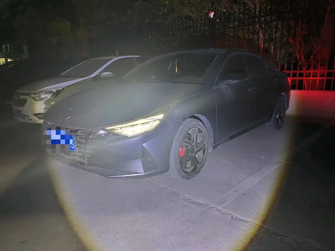 2022 Hyundai Elantra 1.5L 115HP L4 CVT