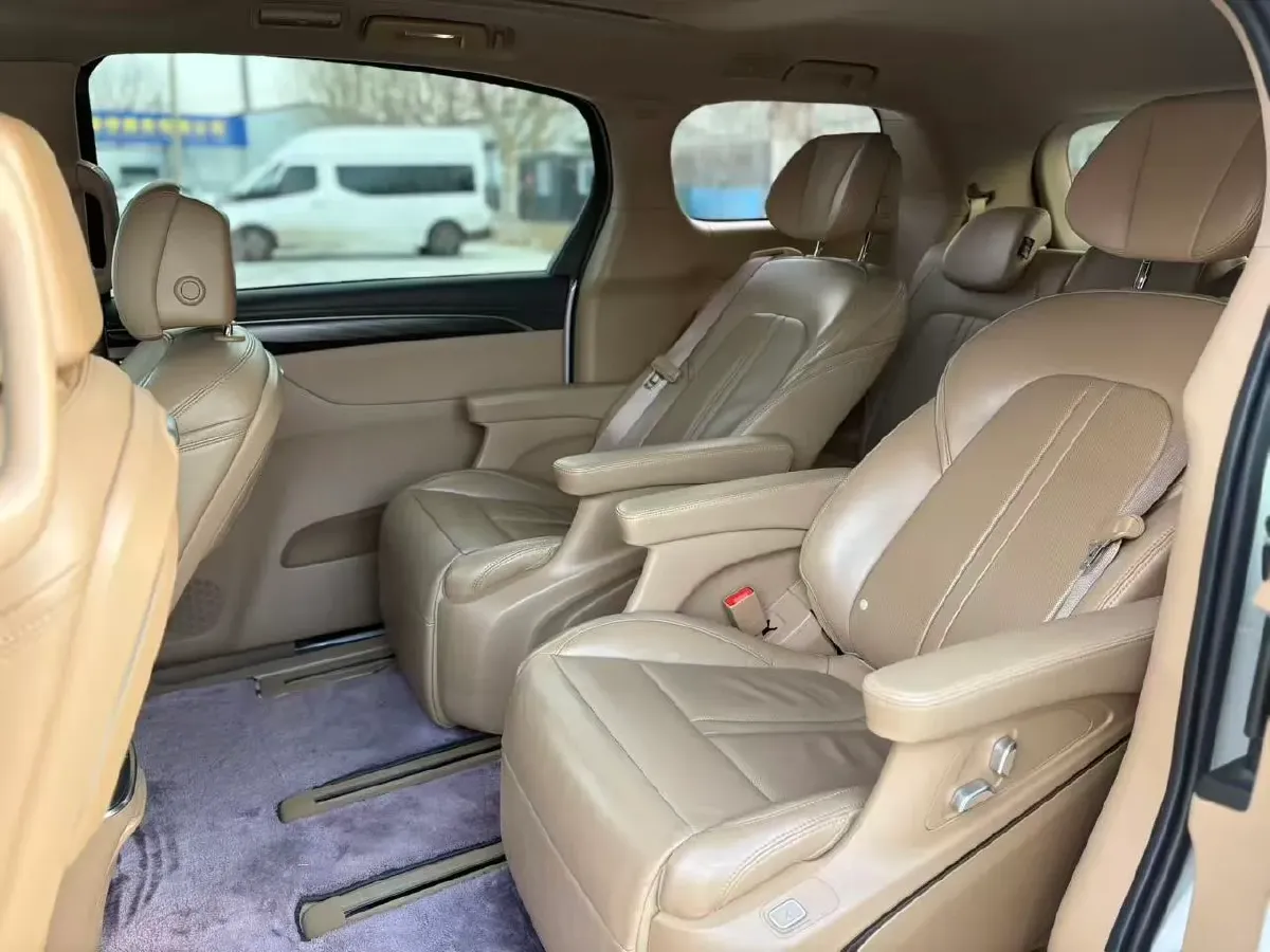 2020 Buick GL8 2.0T 237HP L4 9AT,autocango,china used car exporter,china ev exporter,chinese used car exporter,chinese used ev exporter