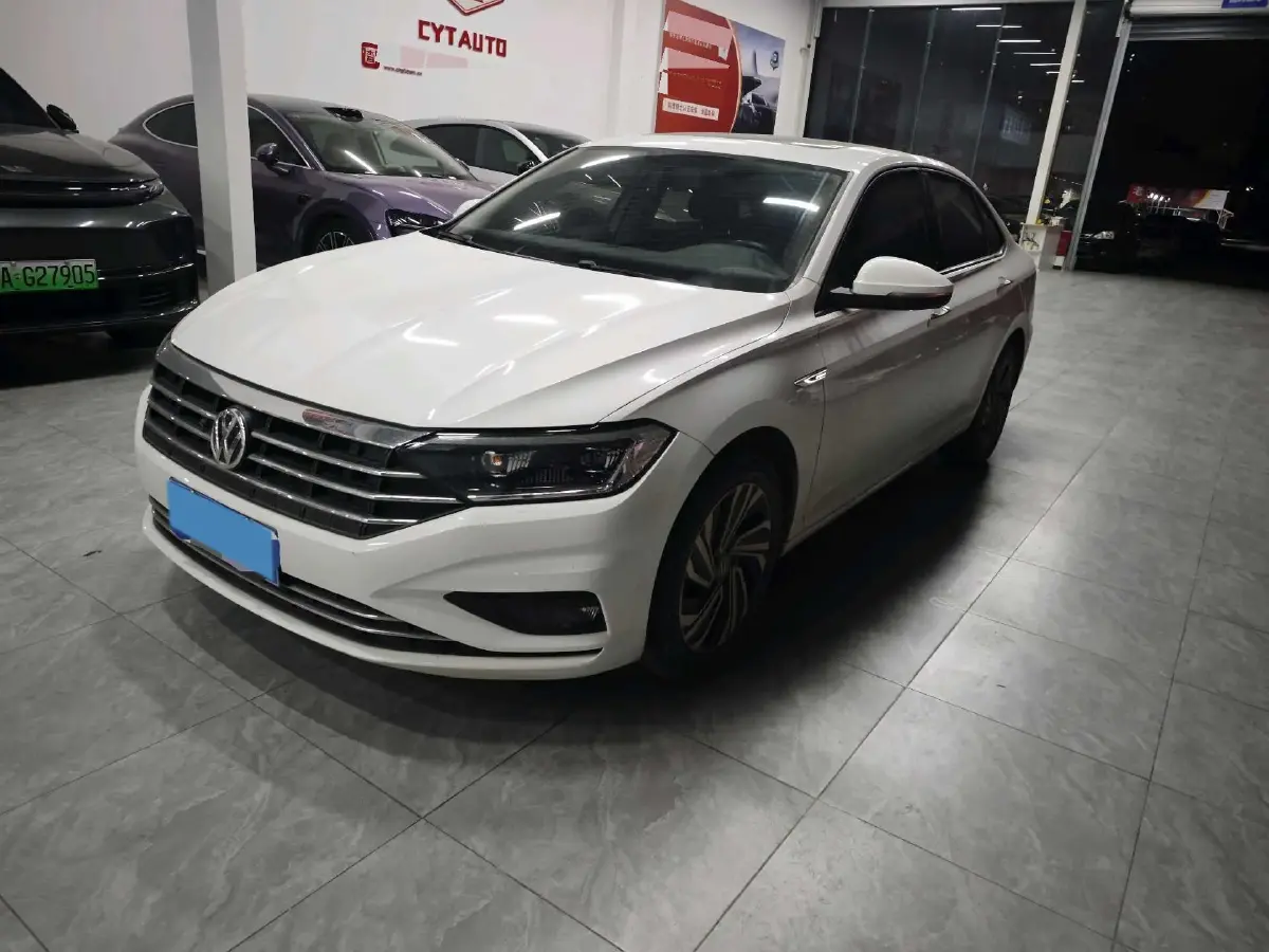 2021 Volkswagen Sagitar 1.4T 150HP L4 7DCT