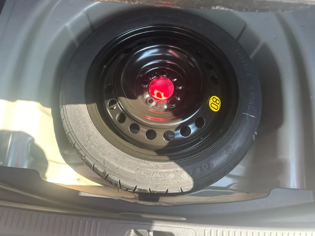 2019 Toyota Camry 2.5L 209HP L4 8AT,autocango,china used car exporter,china ev exporter,chinese used car exporter,chinese used ev exporter