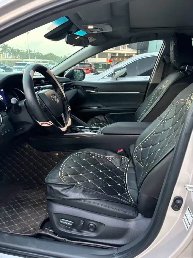 2019 Toyota Camry 2.5L 209HP L4 8AT,autocango,china used car exporter,china ev exporter,chinese used car exporter,chinese used ev exporter